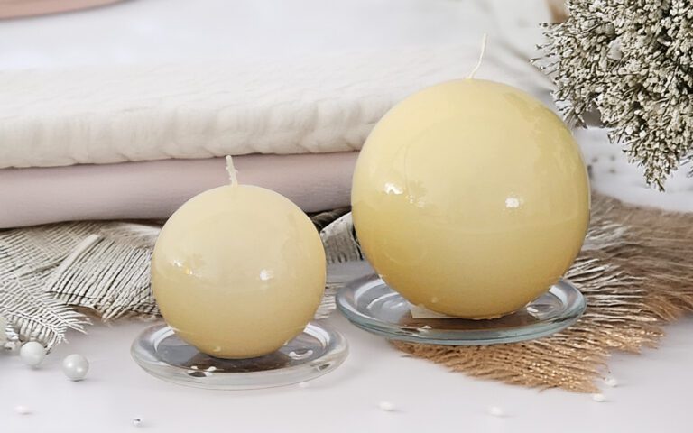 נר עגול לבן